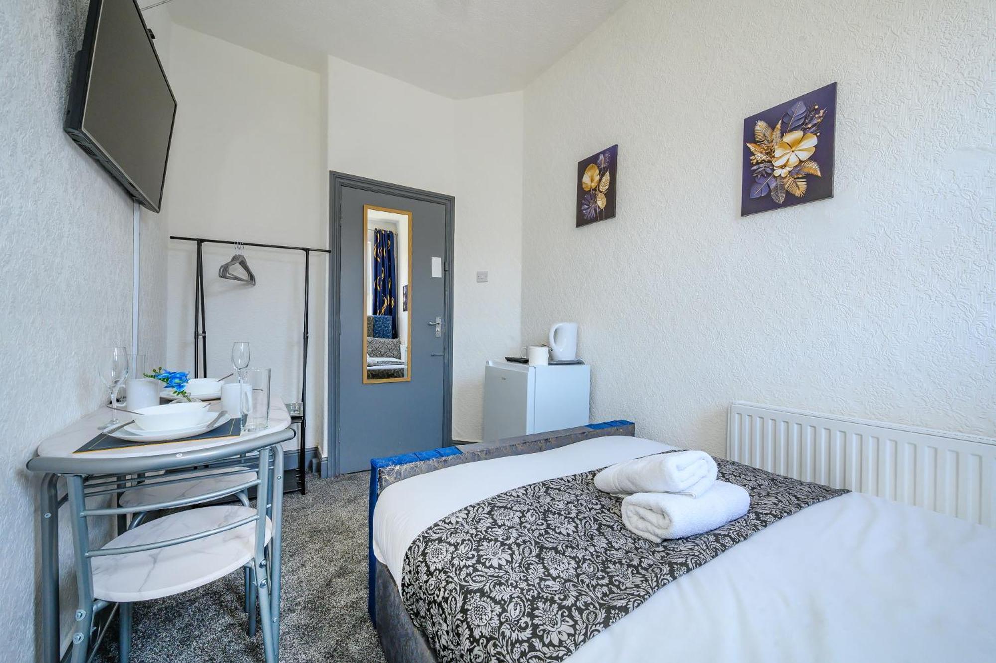 -Rc7H- For Your Relaxed & Cosy Free Parking Leeds  Bagian luar foto