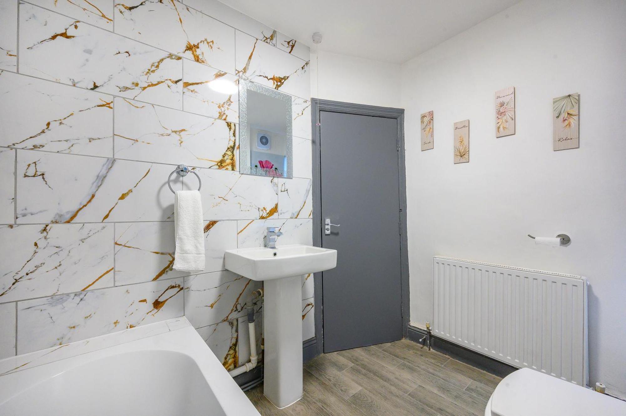 -Rc7H- For Your Relaxed & Cosy Free Parking Leeds  Bagian luar foto